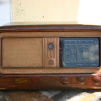 Radio CGE 355 restaurata