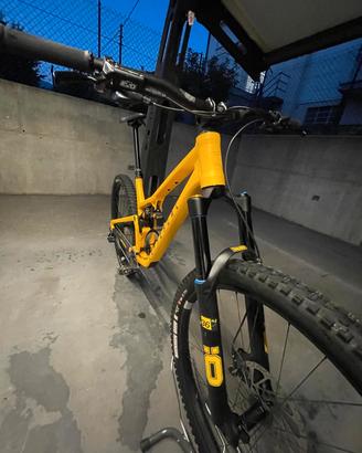 BICI  ENDURO COMMENCAL