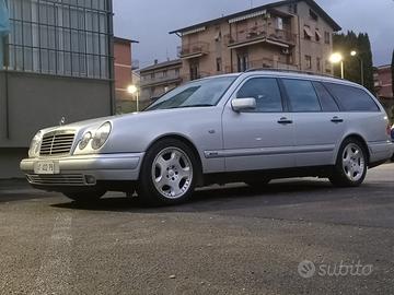 Mercedes E300 TD
