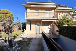 VILLA A SCHIERA A LANCIANO