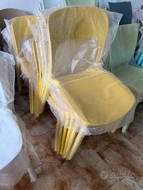 Nuove sedie da interno ed esterno da fabbrica