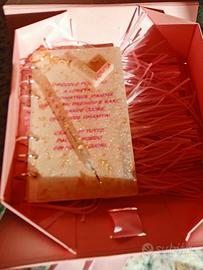 Set coordinato in resina agenda+penna+portachiavi