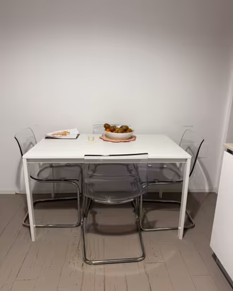 tavolo con sedie ikea
