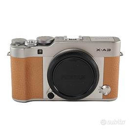 Fujifilm X-A3 Silver 6.413 Scatti