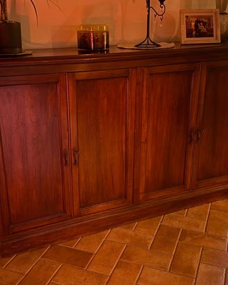 Credenza antica con angoli bombati 4 ante