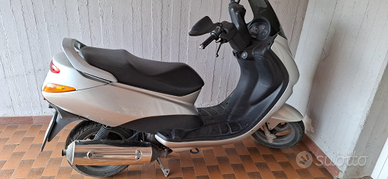 Scooter peugeot 125