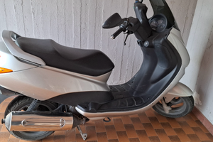 Scooter peugeot 125