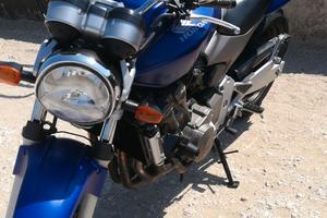 HONDA HORNET 600cc 2004 PERFETTA prezzo tratt