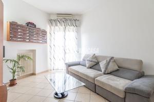 BILOCALE CON CANTINA