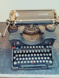 Macchina da scrivere Olivetti M40