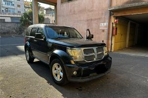 Dodge Nitro sx crd 2.8 - cambio automatico