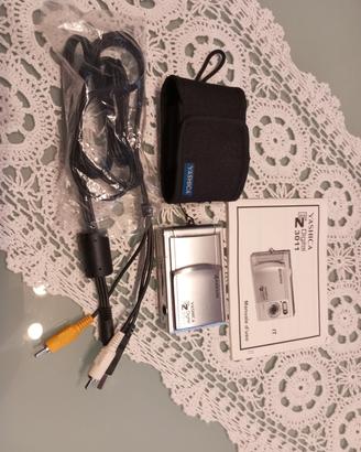 macchina fotografica Yaschica vintage 