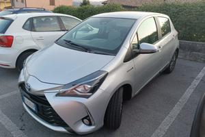 TOYOTA YARIS IBRIDA