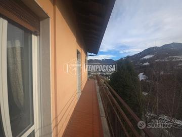 Ampio quadrilocale in trifamiliare con vista domin