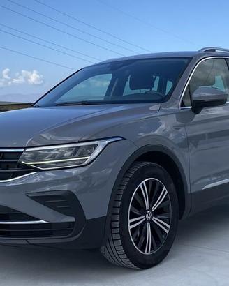 Volkswagen Tiguan Life 2.0 TDI 150CV DSG
