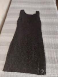 vestito nero con palletes