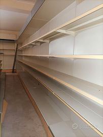 arredamento per negozio