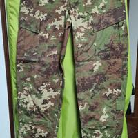 Abbigliamento militare comouflage Nuovo