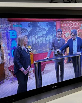 Sony KDL-40NX720 + Sound Bar SU- B401S