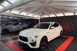 Maserati Levante V6 Diesel 275 CV Q4 Gransport