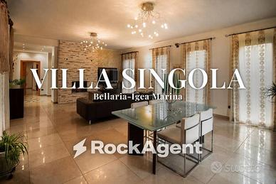 Villa di 400 m² con più di 5 locali e box auto a B