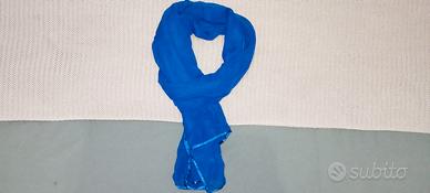 Foulard Blu Fatto a Mano di Raso e Organza