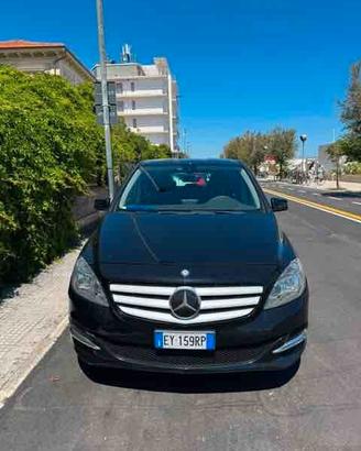 Mercedes-benz B 200 NGD Executive