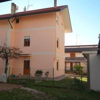 Appartamento in villa e garage