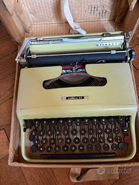 Macchina da scrivere Olivetti