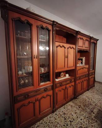 Sala da pranzo completa