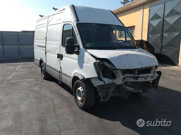 IVECO DAILY 2010 2.3td 35S12 F1AE0481G PER RICAMBI