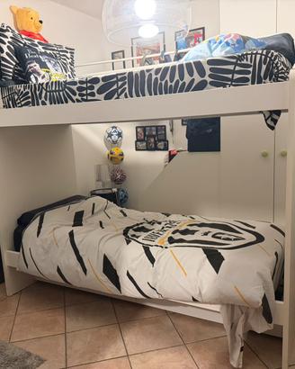 Letto a castello con 2 materassi singoli