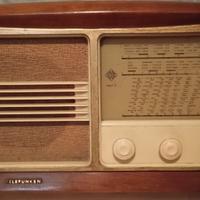 Radio d'epoca Telefunken T 31 (anni '50)