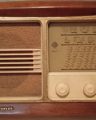 Radio d'epoca Telefunken T 31 (anni '50)