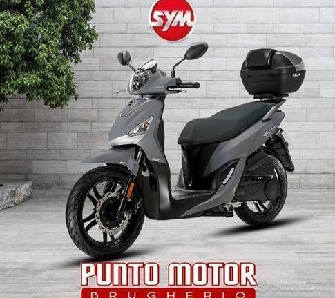 Sym Symphony E5 Plus 125 con Bauletto e Parabrezza