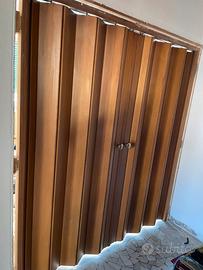 Porta a soffietto in vero legno