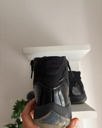 Jordan 11 nere
