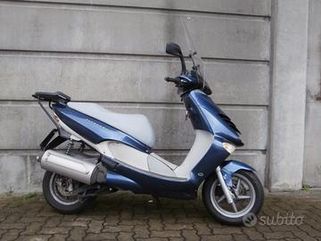 APRILIA LEONARDO 150 del 2000 compreso trapasso-ta