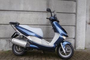 APRILIA LEONARDO 150 del 2000 compreso trapasso-ta