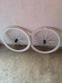 Coppia di cerchi in alluminio 700x23 