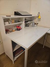 scrivania 