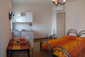 MONOLOCALE a 8 Km dal Lago di Garda