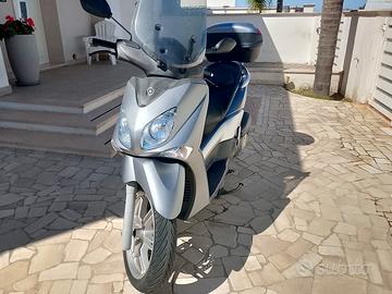 Yamaha x max city 250