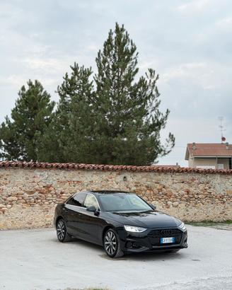 AUDI A4 S-Tronic  Tenuta In Maniera Maniacale