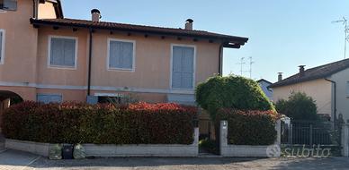 Villa bifamiliare in residence