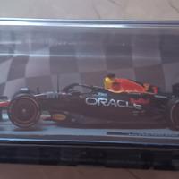 ORACLE RED BULL RB19  1:43