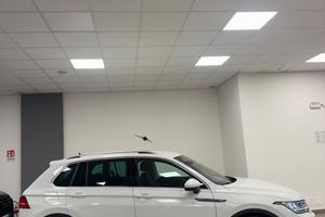 Volkswagen Tiguan 2.0 TDI 150 CV SCR DSG Elegance