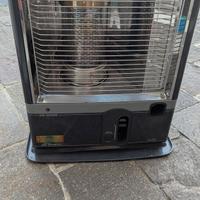 STUFA A COMBUSTIBILE A OLIO