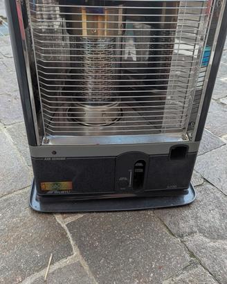 STUFA A COMBUSTIBILE A OLIO