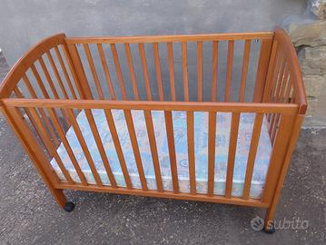 culla in legno ciliegio come nuova